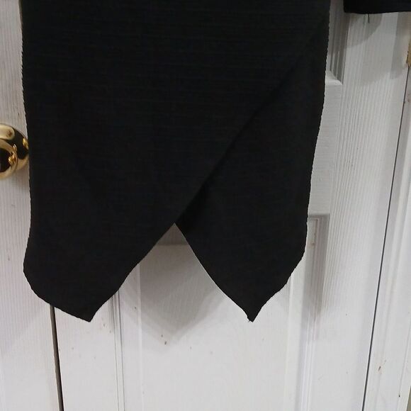 Snap black 2 pc skirt set Long sleeve top and pull on skirt  Sz M/L  NWOT - Picture 3 of 10
